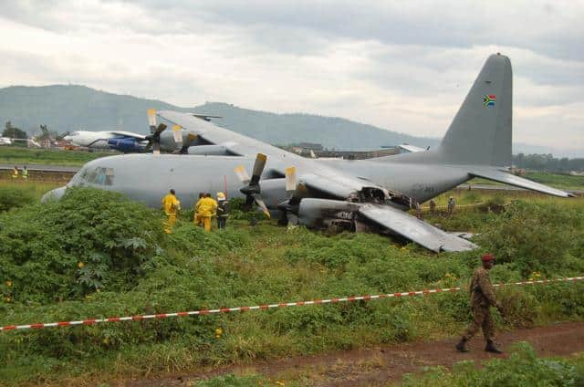 L'épave d'un avion militaire sud-africain à l'aéroport de Goma après son atterrissage en catastrophe le 9 janvier 2020.